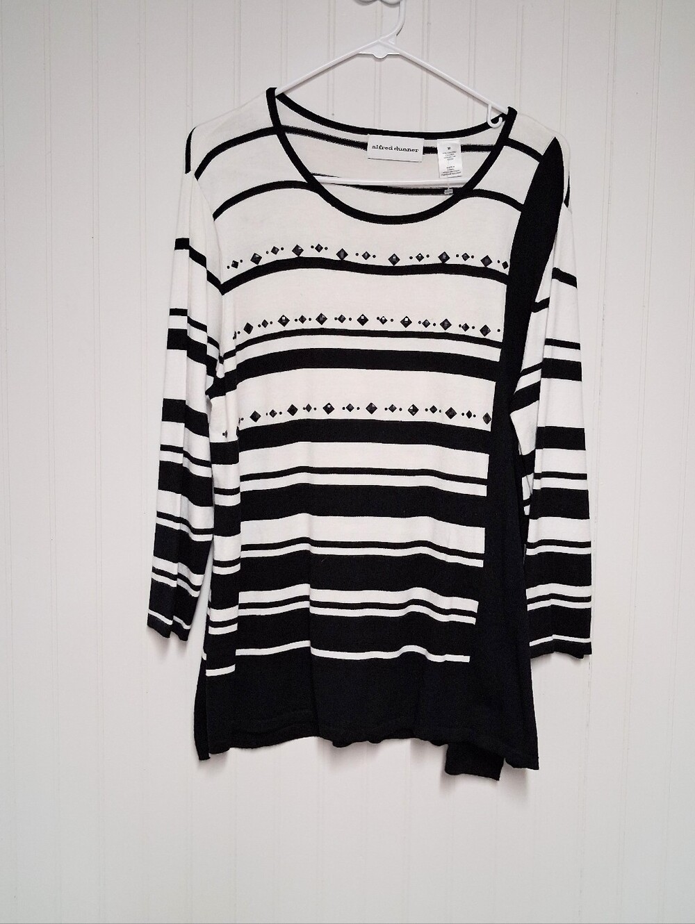 Alfred Dunner Embelished Black and White Striped Knit Top 3/4 Sleeve Size Medium